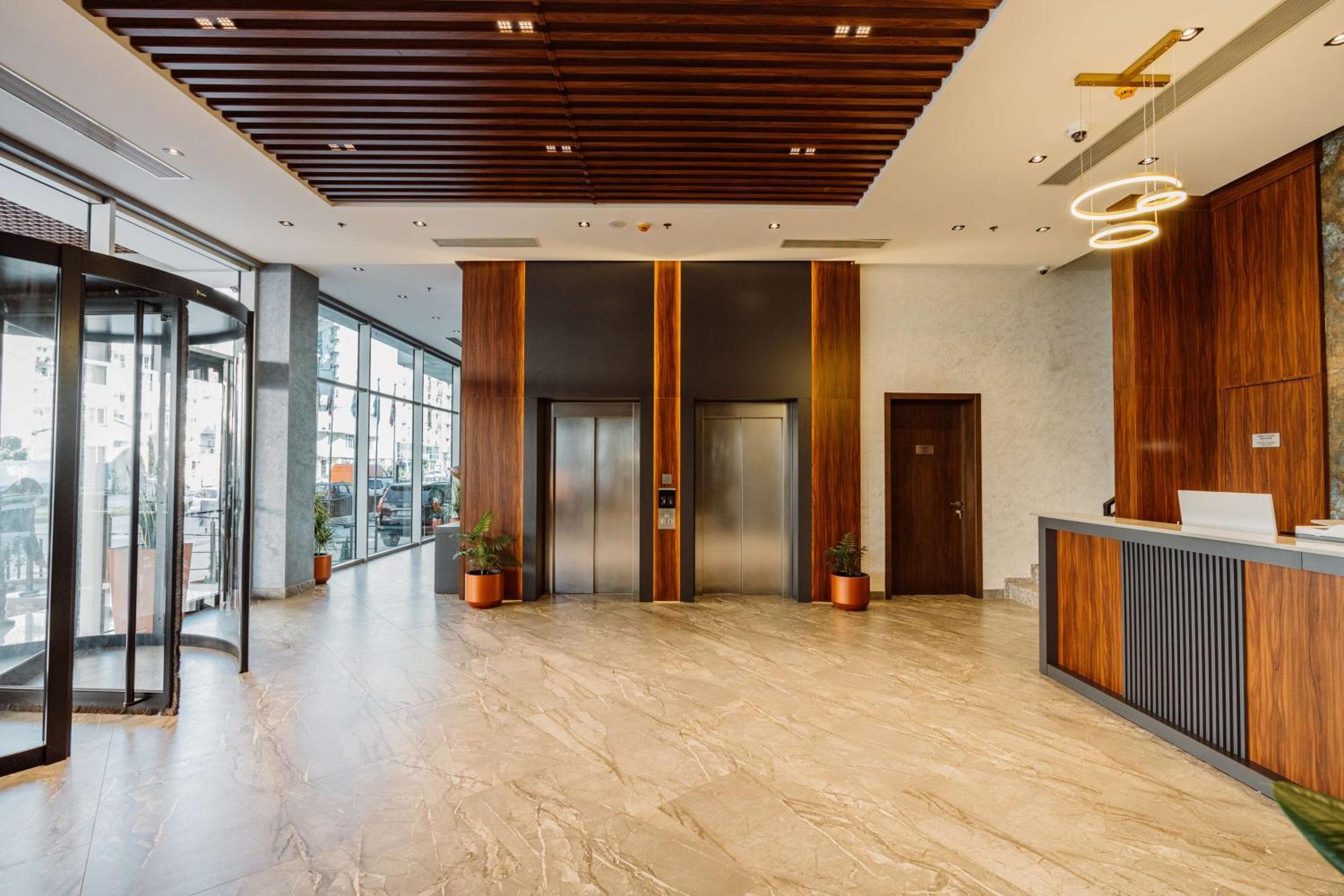Best Western Plus บาทูมิ ภายนอก รูปภาพ