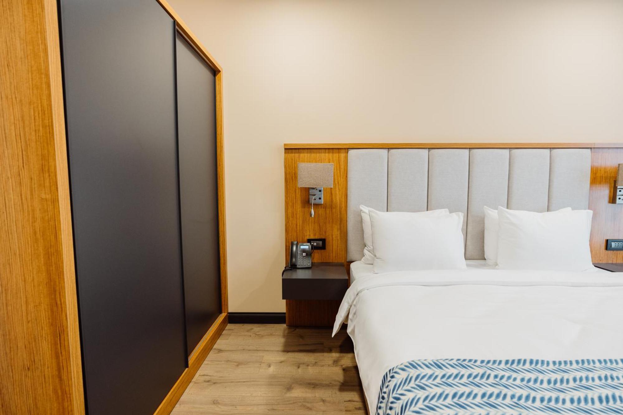 Best Western Plus บาทูมิ ภายนอก รูปภาพ