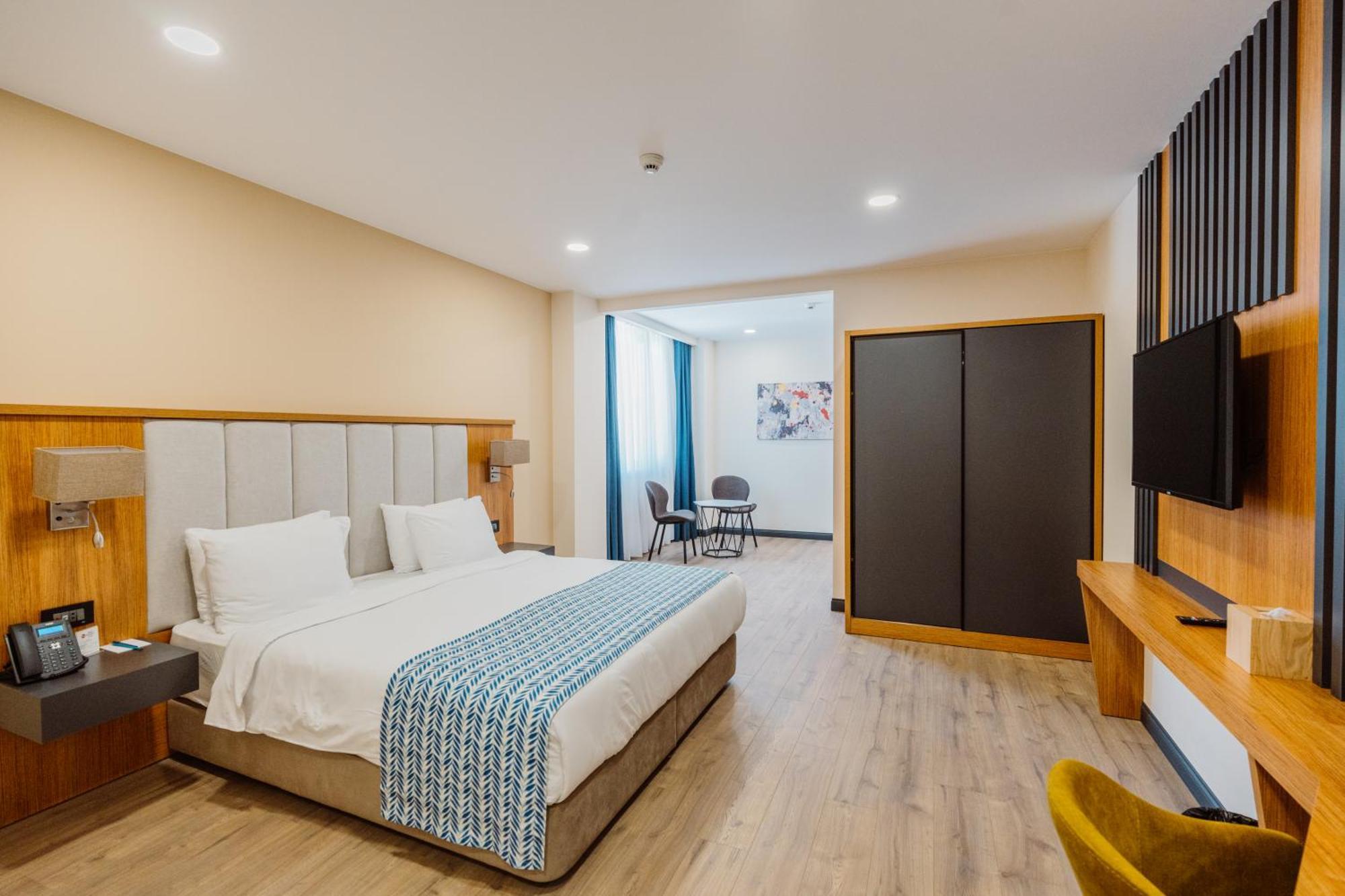 Best Western Plus บาทูมิ ภายนอก รูปภาพ